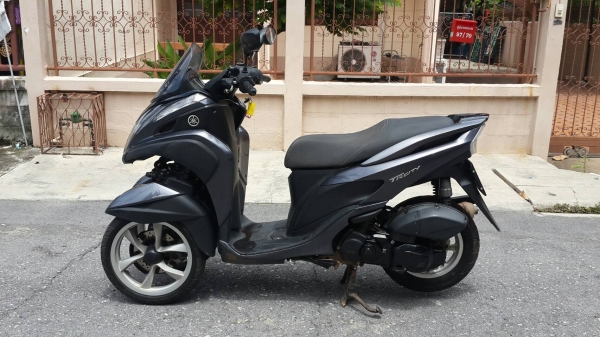 ขาย แลก สด ผ่อน YAMAHA TRICITY ปี 2015