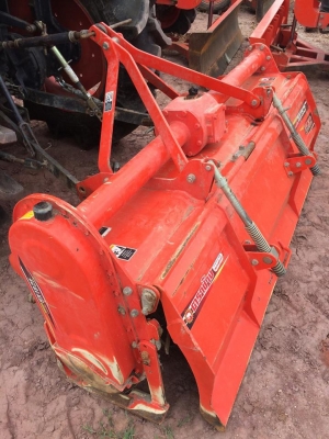 ขาย kubota47sp พร้อมอุปกรณ์ 3ชิ้น สวยๆเดิมๆ เล่มพร้อมโอน