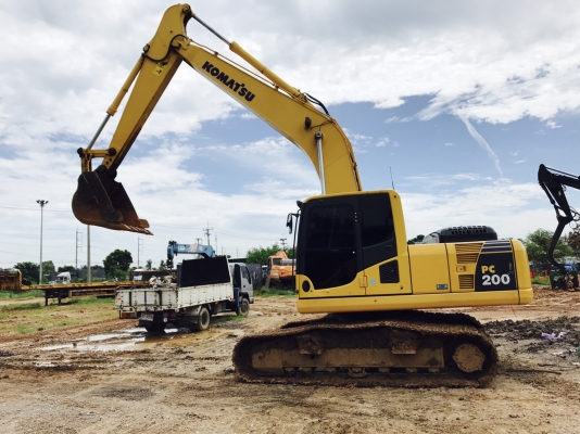 ขายด่วน!! KOMATSU PC200-8 สเป็คญี่ปุ่น สภาพสวยค่ะ