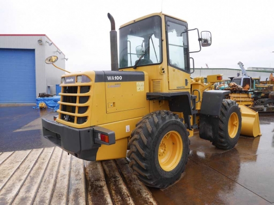 ขาย รถสวยมาก KOMATSU WA100-3 สภาพเหมือนป้ายแดง มือ2นำเข้าจากญี่ปุ่น สนใจโทร.090-986-2521 อ๊อบ ขาย รถสวยมาก KOMATSU WA100-3 สภาพเหมือนป้ายแดง มือ2นำเข้าจากญี่ปุ่น สนใจโทร.090-986-2521 อ๊อบ