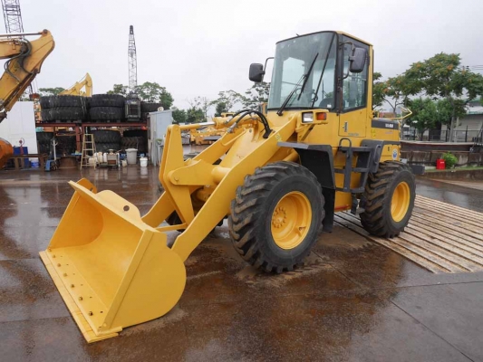 ขาย รถสวยมาก KOMATSU WA100-3 สภาพเหมือนป้ายแดง มือ2นำเข้าจากญี่ปุ่น สนใจโทร.090-986-2521 อ๊อบ