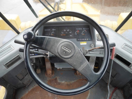 ขาย รถสวยมาก KOMATSU WA100-3 สภาพเหมือนป้ายแดง มือ2นำเข้าจากญี่ปุ่น สนใจโทร.090-986-2521 อ๊อบ ขาย รถสวยมาก KOMATSU WA100-3 สภาพเหมือนป้ายแดง มือ2นำเข้าจากญี่ปุ่น สนใจโทร.090-986-2521 อ๊อบ