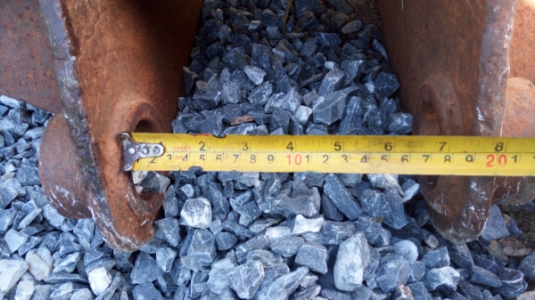 ปุ้งกี้ ขุดร่องระบายน้ำ