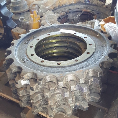 ริมสป๊อกเก็ต KOMATSU PC 75 UU ของใหม่นำเข้าจากเกาหลี