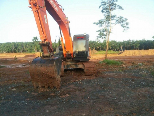 ขายรถแบ็คโฮ HITACHI ZX200-5G ใช้งานเพียง 7 พันชั่วโมง ขายรถแบ็คโฮ HITACHI ZX200-5G ใช้งานเพียง 7 พันชั่วโมง