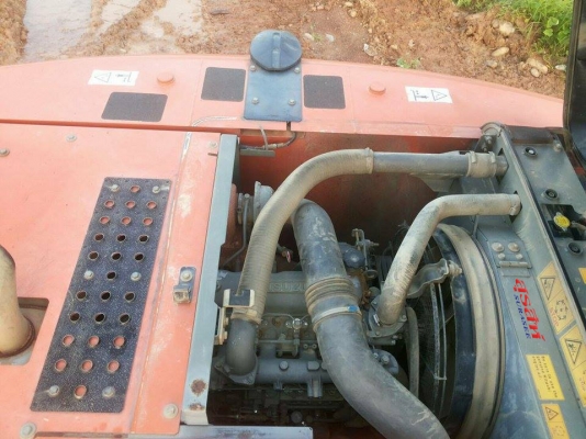 ขายรถแบ็คโฮ HITACHI ZX200-5G ใช้งานเพียง 7 พันชั่วโมง ขายรถแบ็คโฮ HITACHI ZX200-5G ใช้งานเพียง 7 พันชั่วโมง