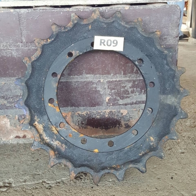 ริมสป๊อกเก็ต KOMATSU PC 60-5 ราคา 2000 บาท