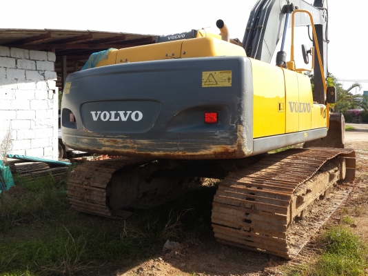 รถแบคโฮ Volvo