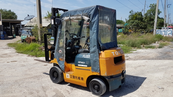 ขายด่วนรถยก TOYOTA 7FG15ยก1.5ตันเสาสูง3เมตรยางตัน4เส้นรถนอกเพื่งนำเข้ายังไม่เคยใช้งานในเมืองไทยเลย