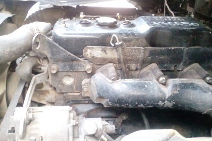 6ล้อ รถโดยสาร ISUZU NKR110 แรงม้า (คุณหนูกันมาวางเงินจองแล้วสามหมื่นบาทถ้วน)รถห้างแท้ ดาวน์98,000บาท