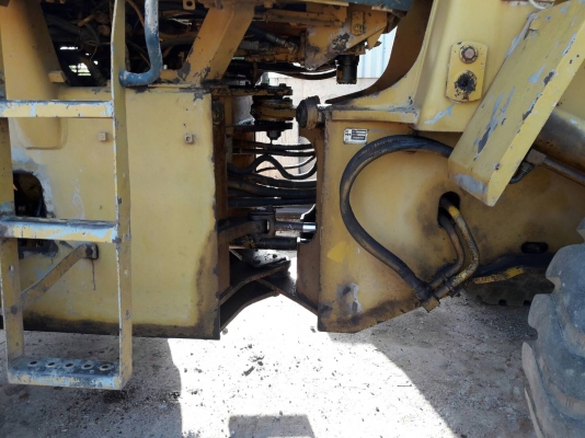 รถตัก KOMATSU WA200-1 ต่อแขนแบบตัดเชื่อม เอกสารใบซื้อขาย ฟิตเครื่องใหม่ เก็บรั่วซึมอีกนิดหน่อย