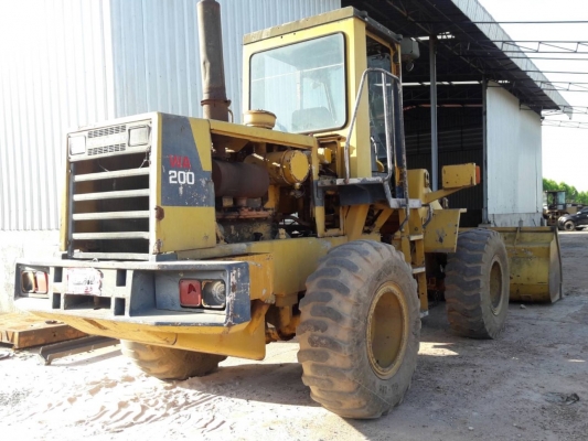 รถตัก KOMATSU WA200-1 ต่อแขนแบบตัดเชื่อม เอกสารใบซื้อขาย ฟิตเครื่องใหม่ เก็บรั่วซึมอีกนิดหน่อย