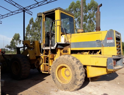 รถตัก KOMATSU WA200-1 ต่อแขนแบบตัดเชื่อม เอกสารใบซื้อขาย ฟิตเครื่องใหม่ เก็บรั่วซึมอีกนิดหน่อย