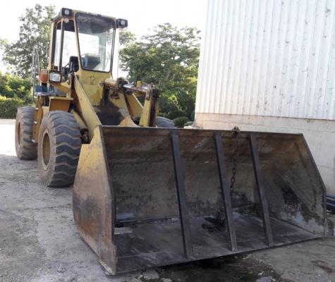 รถตัก KOMATSU WA200-1 ต่อแขนแบบตัดเชื่อม เอกสารใบซื้อขาย ฟิตเครื่องใหม่ เก็บรั่วซึมอีกนิดหน่อย