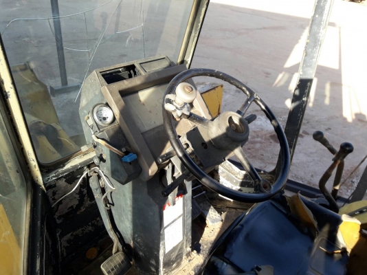 รถตัก KOMATSU WA200-1 ต่อแขนแบบตัดเชื่อม เอกสารใบซื้อขาย ฟิตเครื่องใหม่ เก็บรั่วซึมอีกนิดหน่อย