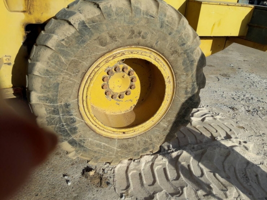 รถตัก KOMATSU WA200-1 ต่อแขนแบบตัดเชื่อม เอกสารใบซื้อขาย ฟิตเครื่องใหม่ เก็บรั่วซึมอีกนิดหน่อย