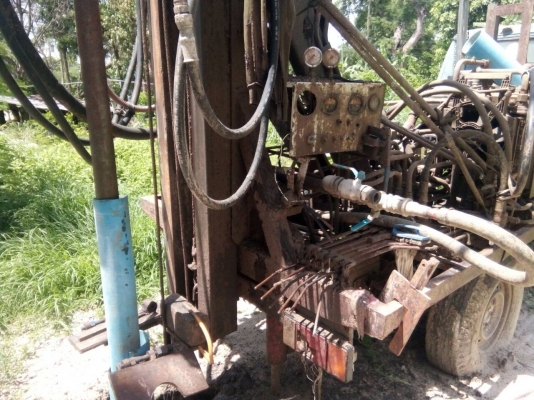 ขายด่วนรถเจาะน้ำบาดาล 2 เครื่อง ใช้งานอยู่ทุกวัน สภาพสวย