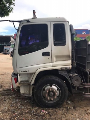 ขายสิบล้อหัวลาก ISUZU GXZ DEGA 320 แรง ปี 50 ขายสิบล้อหัวลาก ISUZU GXZ DEGA 320 แรง ปี 50