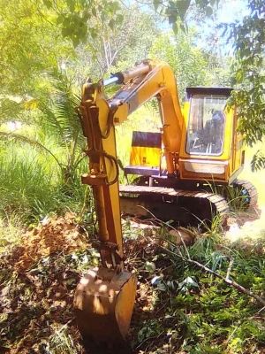 Komatsu pc60-1 รถสวยๆ เครื่องดี ปั้มดี พร้อมใช้งาน ราคาต่อรองได้ เอกสารอินวอยครับ สนใจติดต่อสอบถาม 0