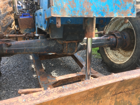 ขายรถไถฟอร์ด 6600 สองเพลาคานหน้าคาราโร่