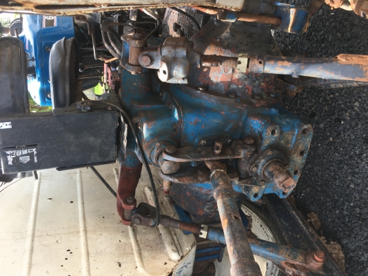 ขายรถไถฟอร์ด 6600 สองเพลาคานหน้าคาราโร่