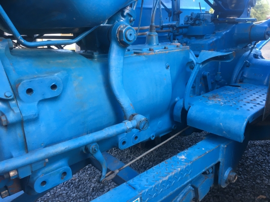 ขายรถไถฟอร์ด 7610