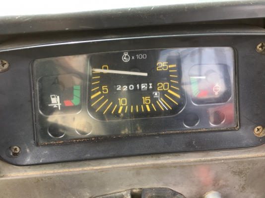 ขาย ฟอร์ด 4630 2เพลา ติดตักคานหน้าคาราโล่ 22xxชั่วโมง