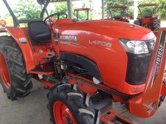 ขายรถไถคูโบต้าL4708สภาพสวยพร้อมใช้งานพร้อมอุปกรณ์ใบดัน+ผานพรวนราคา390,000. ราคาต่อรองได้เล่มทะเบียนครบ #จัดส่งฟรี สภาพเดิมทั้งคันสีเดิมจากโรงงาน สนใจโทร084-5575695,086-0631832 #ดูรถได้ที่บ้านเกาะลำไยอำเภอคลองขลุงจังหวัดกำแพงเพชร