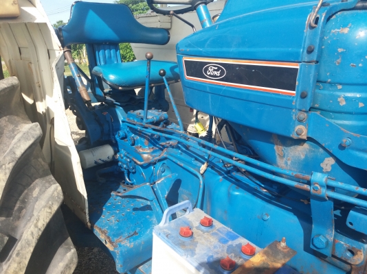 ขายรถไถฟอรด6600ที5แท้เต็มคัน