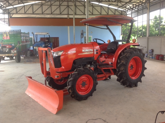 ขายรถไถคูโบต้าL4708อุปกรณ์ใบมีดพร้อมผานพรวนระบบสมบูรณ์พร้อมใช้งานใช้งานน้อย600กว่าชมราคาต่อรองได้จัดส่งฟรีเล่มครบ
