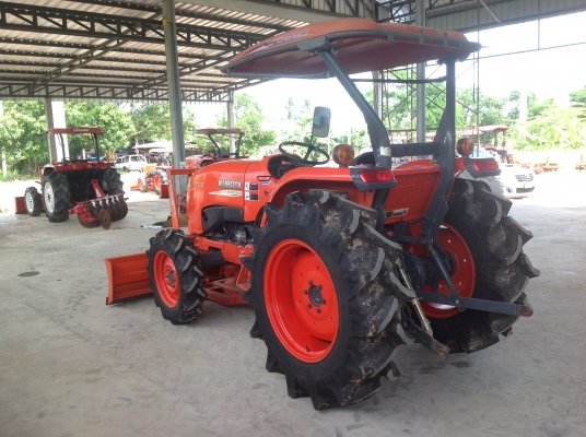 ขายรถไถคูโบต้าL4708อุปกรณ์ใบมีดพร้อมผานพรวนระบบสมบูรณ์พร้อมใช้งานใช้งานน้อย600กว่าชมราคาต่อรองได้จัดส่งฟรีเล่มครบ