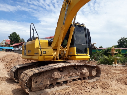 ขายด่วนแม็คโคร1,595,000 บาท KOMATSU PC 160-8 รถสวยสุดยอเร็ว ทำงานไม่โหลด เครื่องดี ปั้มแรง โช่หนา เอวแน่น ไฟฟ้าครบ (เอกสารอินวอย )  รถอยู่ จ.มหาสารคาม โทร 093-0764943 ,088-3223272