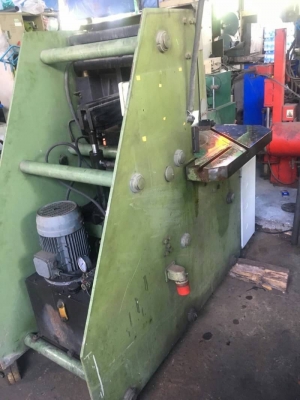 ขายครับเครื่องตัดมุมระบบไฮดรอริคตัดได้4มิลตัดเอียงองศาได้มีดยาว8นิ้วครับหน้าโต๊ะใหญ่สภาพสวย