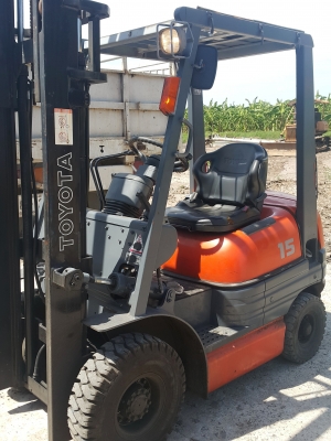 รถฟอร์คลิฟต์ TOYOTA 6FGL 15 ยก 1.5 ตัน ยกสูง 3 เมตร รถเก่านอกพึ่งนำเข้ามา รถพร้อมใช้งาน