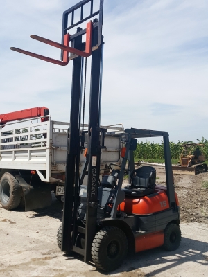รถฟอร์คลิฟต์ TOYOTA 6FGL 15 ยก 1.5 ตัน ยกสูง 3 เมตร รถเก่านอกพึ่งนำเข้ามา รถพร้อมใช้งาน