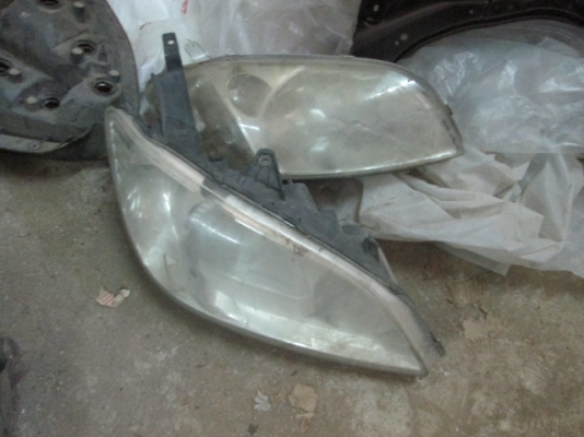 ขาย เสื้อไฟหน้าขวา (RH) แท้ถอด คละรุ่น