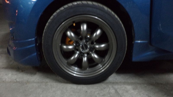 ขาย ขอบ 15 นิ้ว 4รู100 กว้าง 8 นิ้ว ของใหม่ ใส่ 3 วัน ยางปี13