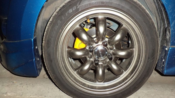 ขาย ขอบ 15 นิ้ว 4รู100 กว้าง 8 นิ้ว ของใหม่ ใส่ 3 วัน ยางปี13