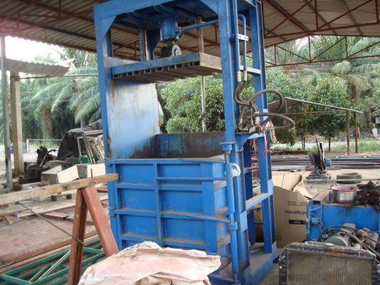 เครื่องอัดกระดาษ