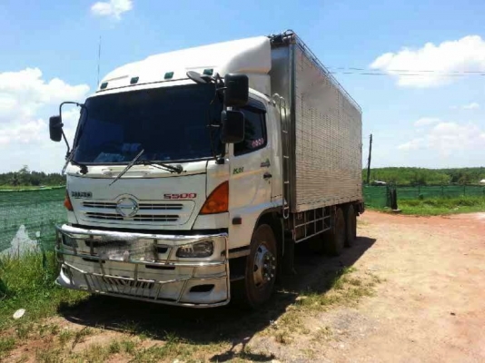 รถฮีโน่ 10 ล้อ ตู้เย็น  260 แรงม้า ปี 52   สนใจติดต่อ 081 - 6079515