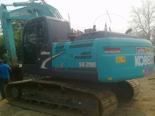 KOBELCO MARK 8 - Super X SK 200 รุ่นใหม่สุด ใช้งาน 630 ชม. เร็วดีนิ่มดีสุดๆ ภายในเก๋งสวย แอร์เย็น GPS อุปกรณ์ค้นหานำทางครบ ช่วงล่างเต็ม เอกสารครบ พร้อมใช้งานได้เลยครับ