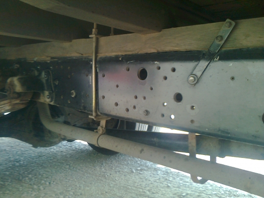 6 ล้อ เทเลอร์บรรทุกคูโบต้า HINO FD 2 H 195 แรงม้า