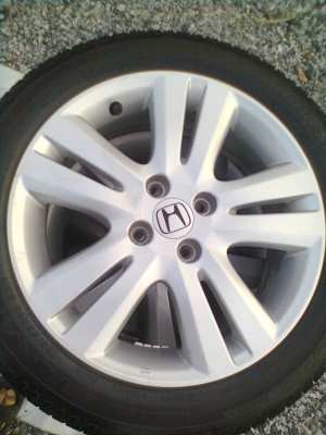 ขายแม๊กพร้อมยาง honda jazz 4 รู ยาง 185/55R ขอบ16 บริสโตร์ ปี10 พร้อมน๊อต 16 ตัว