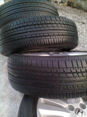 ขายแม๊กพร้อมยาง honda jazz 4 รู ยาง 185/55R ขอบ16 บริสโตร์ ปี10 พร้อมน๊อต 16 ตัว