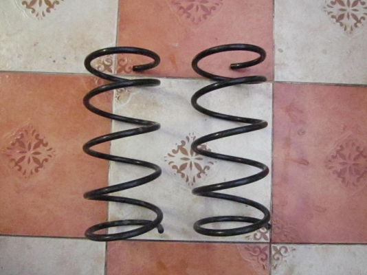 ขาย อะไหล่มือสอง สปริง มาสด้า 323 ซีดาน