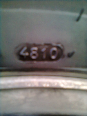 ขายยางพร้อมแม๊กเล็บเหยี่ยว isuzu แท้ ยาง 245/70R ขอบ16 ยางปี10 สวยๆ สภาพยาง 90\%