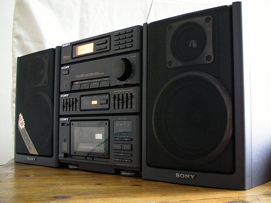 SONY FH-311...รุ่นนี้ตำนานในอดีต ยุค 90.... มือ 1 ค้างสต๊อก ไม่เคยผ่านการใช้งา