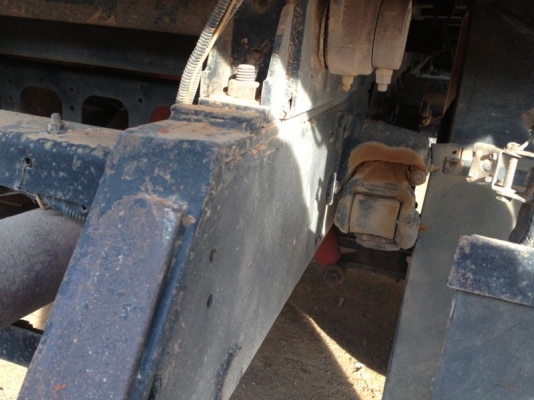 รถฮีโน่ 6 ล้อดั๊ม 175 แรงม้า ปี 51 ( ปลายปี ) รถวิ่ง 100000 กว่า กม. สนใจติดต่อ 081 - 6079515 รถฮีโน่ 6 ล้อดั๊ม 175 แรงม้า ปี 51 ( ปลายปี ) รถวิ่ง 100000 กว่า กม. สนใจติดต่อ 081 - 6079515