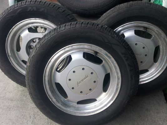 ขายล้อ+ยาง สภาพดี ราคาถูก ขายล้อ+ยาง สภาพดี ราคาถูก