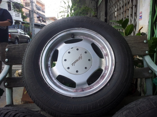 ขายล้อ+ยาง สภาพดี ราคาถูก ขายล้อ+ยาง สภาพดี ราคาถูก